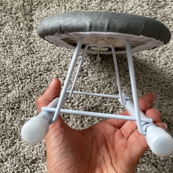 Mini grey and white ironing board - Picture 9 of 15